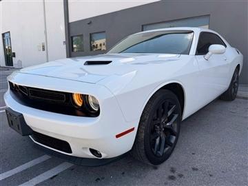 2022 Dodge Challenger SXT RWD