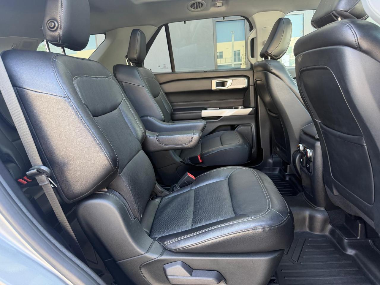 Ford Explorer Limited RWD 2020