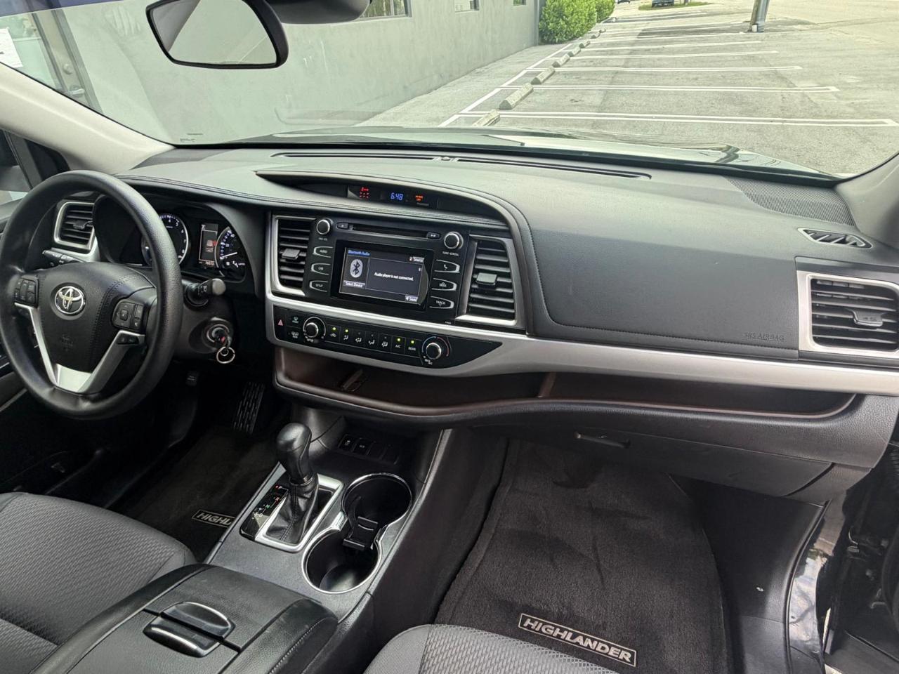 Toyota Highlander LE I4 FWD (Natl) 2018