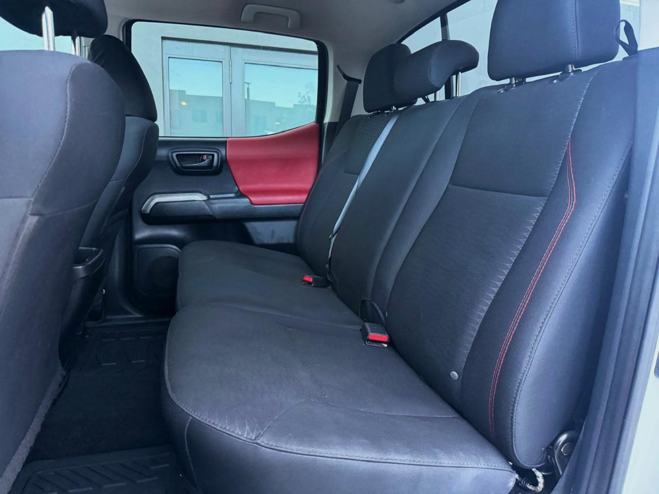 Toyota Tacoma 2WD Double Cab I4 AT SR5 (Natl) 2016