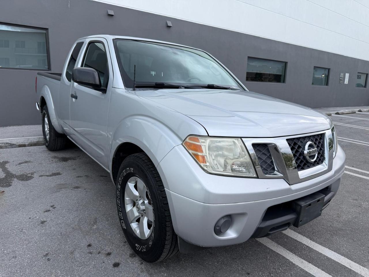 Nissan Frontier 2WD King Cab I4 Auto SV 2012