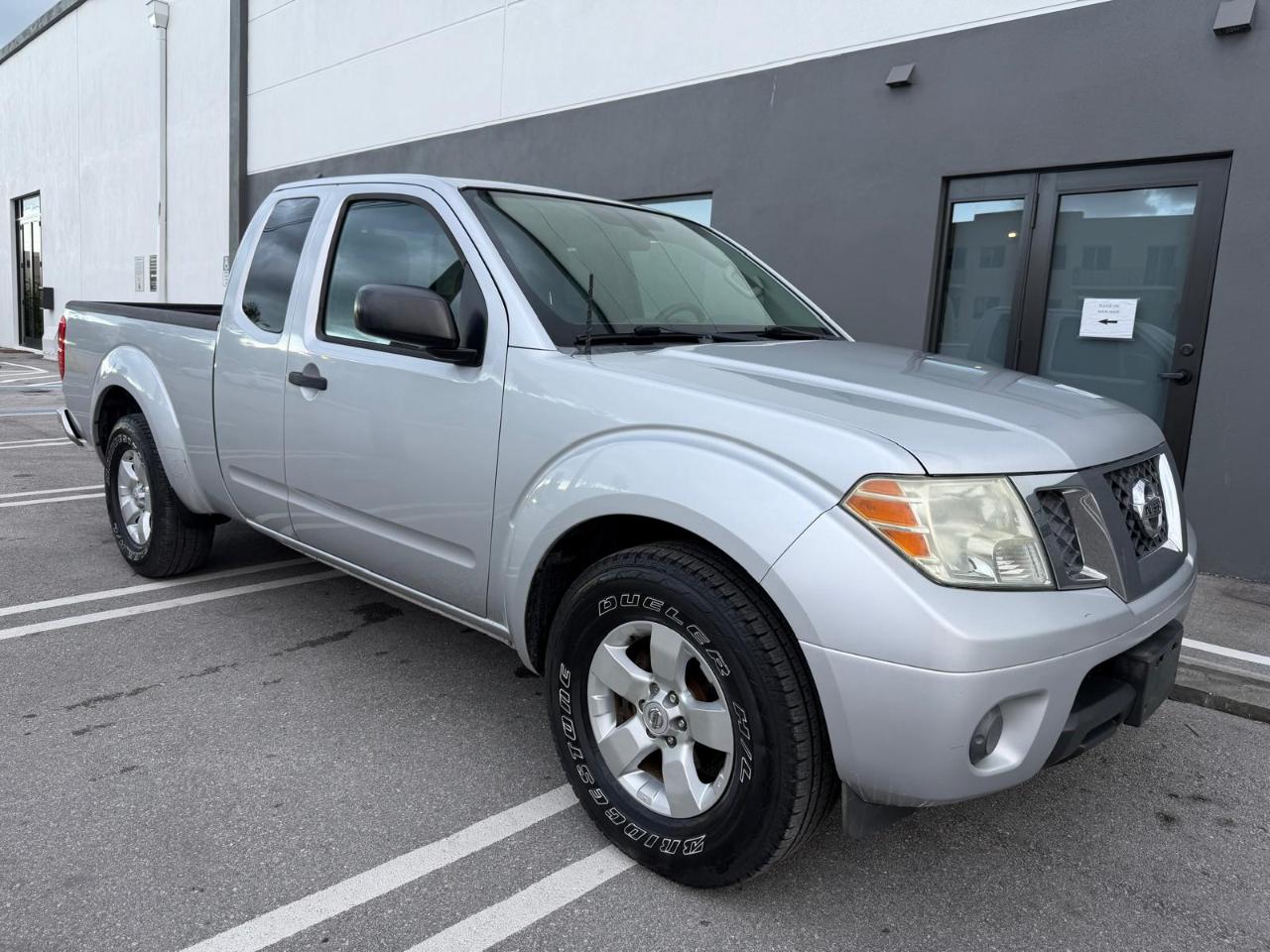 Nissan Frontier 2WD King Cab I4 Auto SV 2012