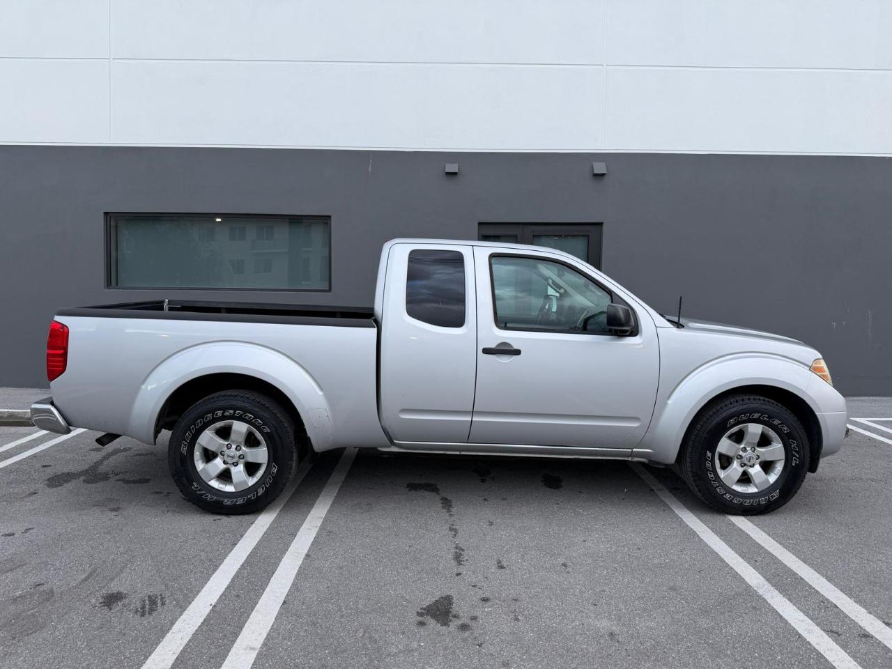 Nissan Frontier 2WD King Cab I4 Auto SV 2012