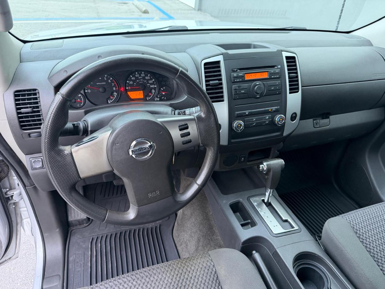 Nissan Frontier 2WD King Cab I4 Auto SV 2012