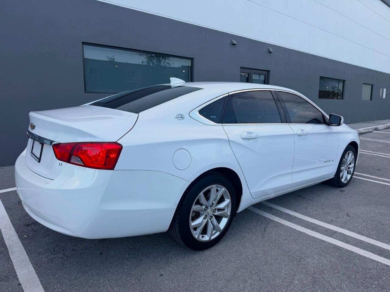 Chevrolet Impala 4dr Sdn LT w/1LT 2020