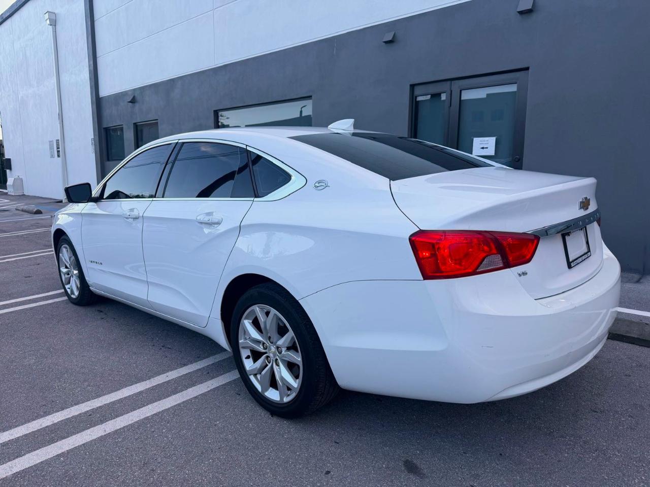Chevrolet Impala 4dr Sdn LT w/1LT 2020