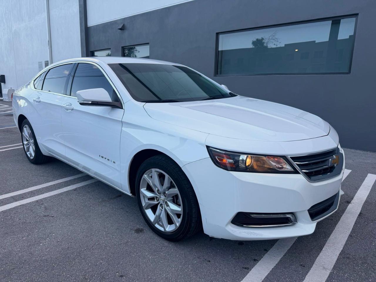 Chevrolet Impala 4dr Sdn LT w/1LT 2020