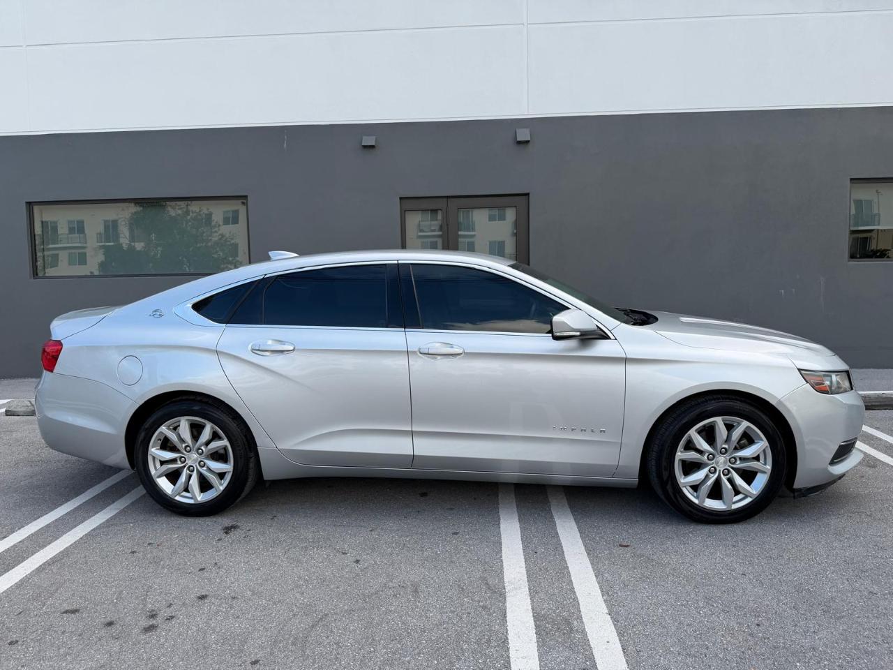 Chevrolet Impala 4dr Sdn LT w/1LT 2016