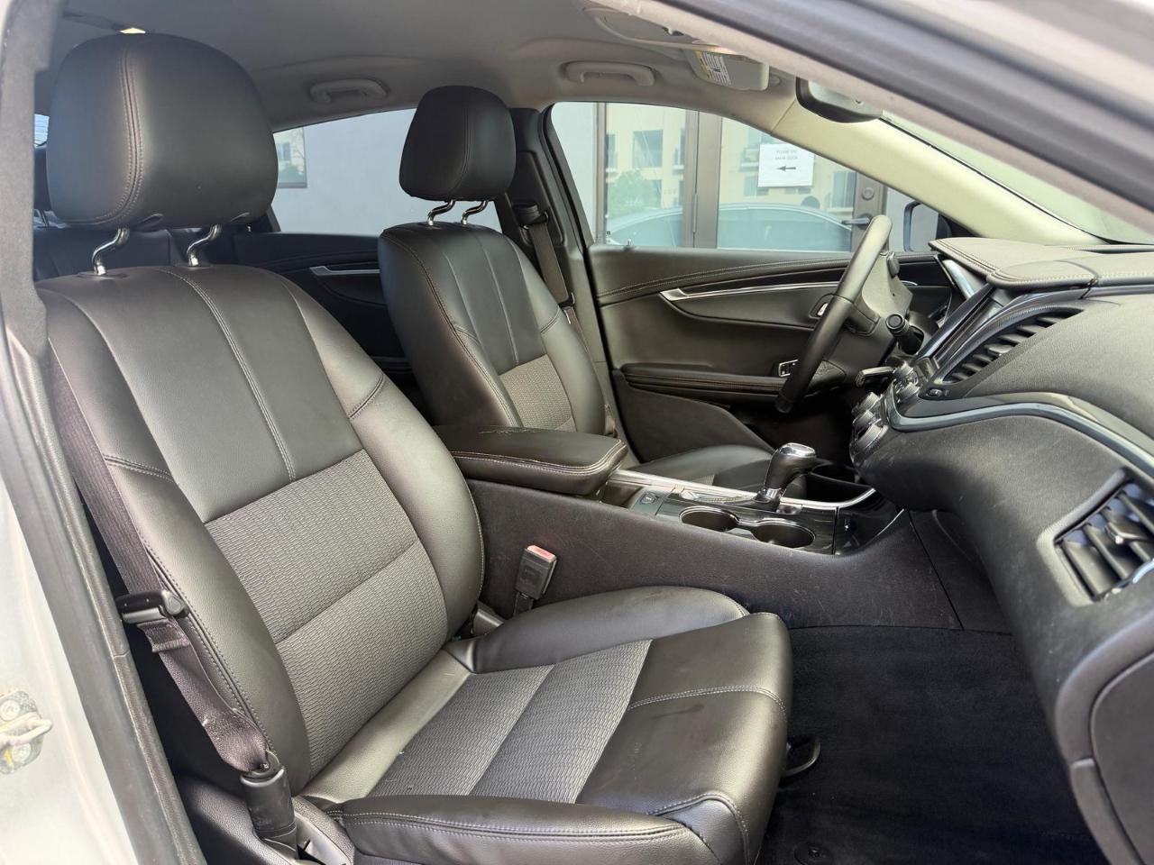 Chevrolet Impala 4dr Sdn LT w/1LT 2016