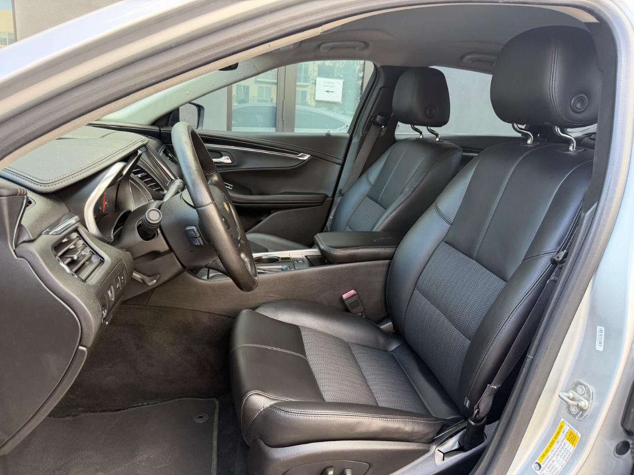 Chevrolet Impala 4dr Sdn LT w/1LT 2016