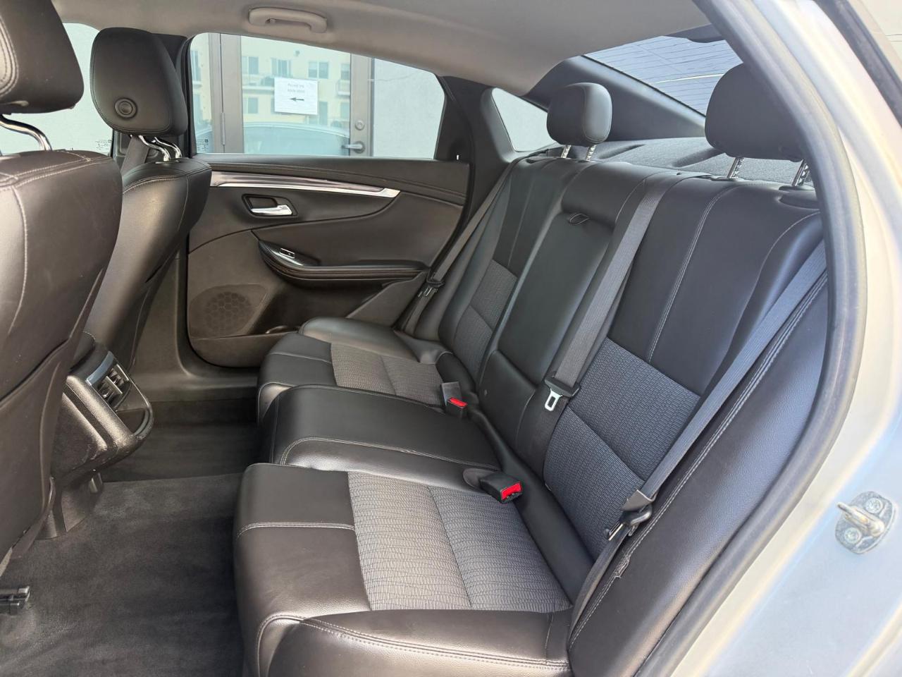 Chevrolet Impala 4dr Sdn LT w/1LT 2016
