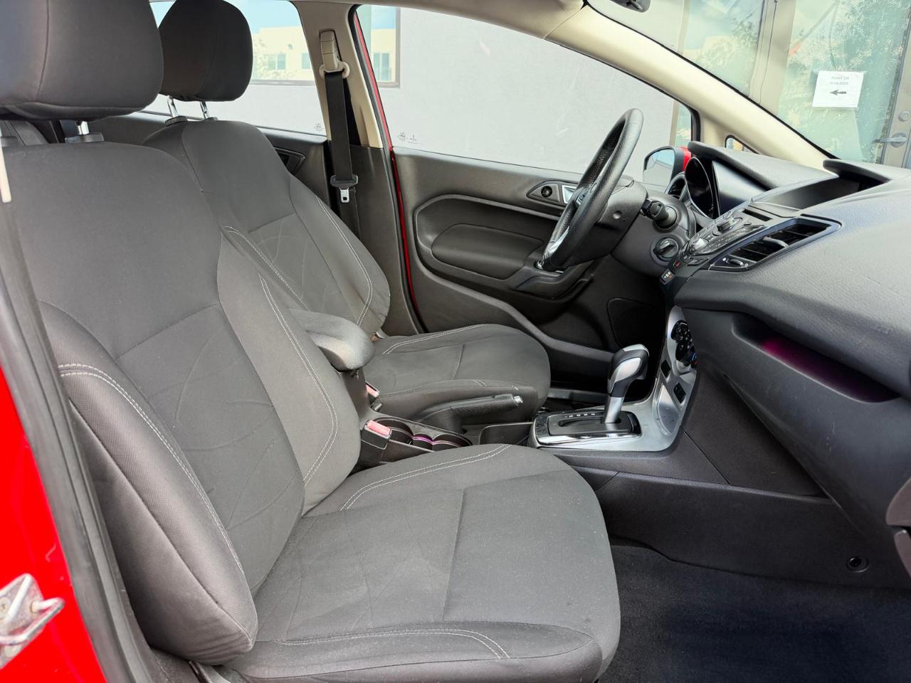 Ford Fiesta 5dr HB SE 2015