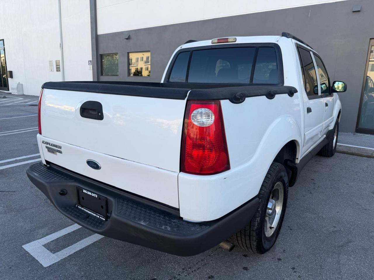 Ford Explorer Sport Trac 4dr 126" WB XLT Premium 2005