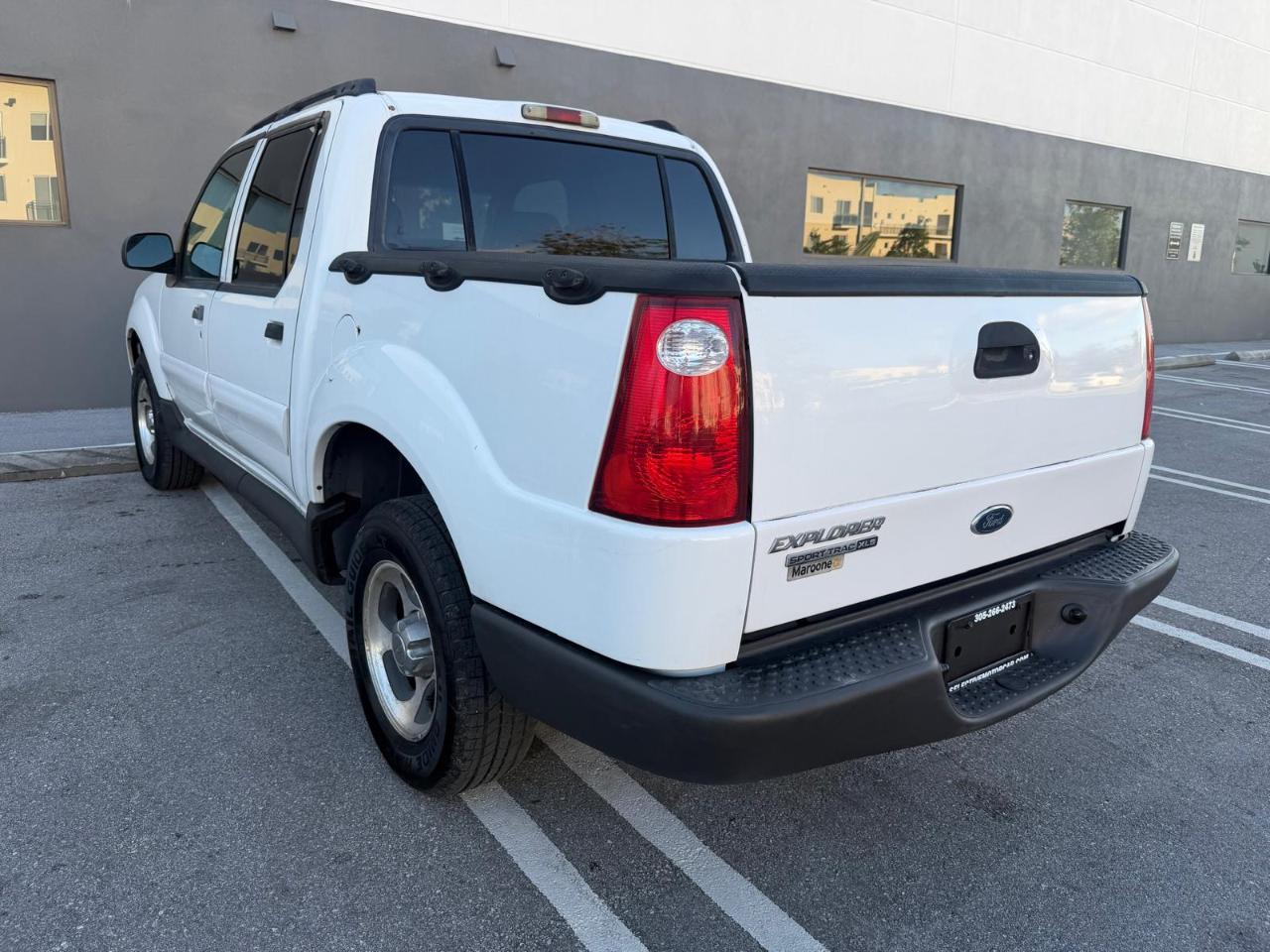 Ford Explorer Sport Trac 4dr 126" WB XLT Premium 2005