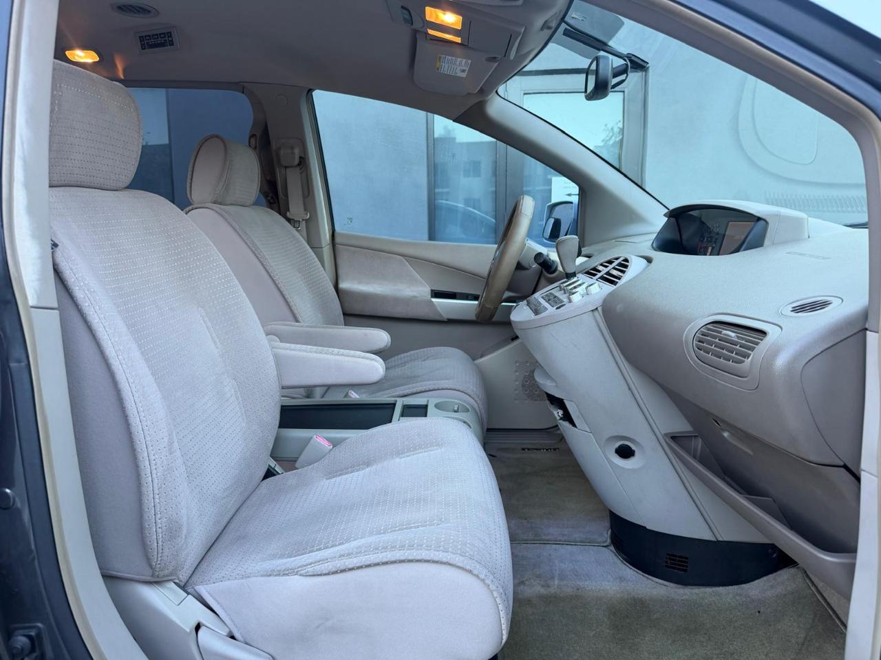 Nissan Quest 4dr Van SL 2006