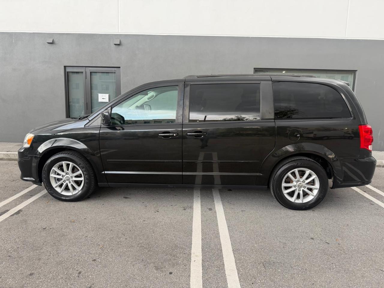 Dodge Grand Caravan 4dr Wgn SXT 2016