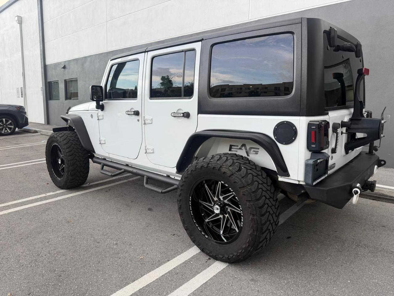 Jeep Wrangler Unlimited 4WD 4dr Sport 2016