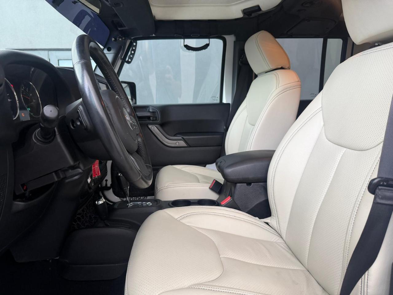 Jeep Wrangler Unlimited 4WD 4dr Sport 2016