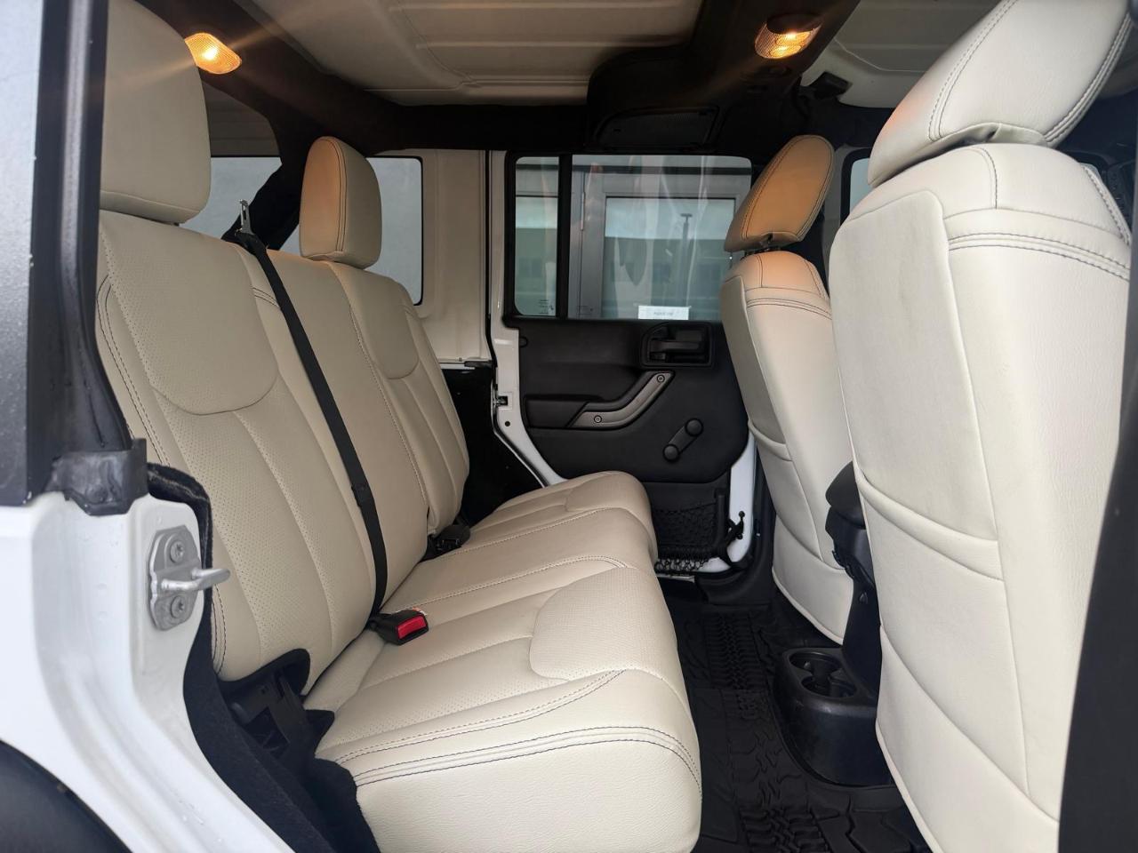 Jeep Wrangler Unlimited 4WD 4dr Sport 2016