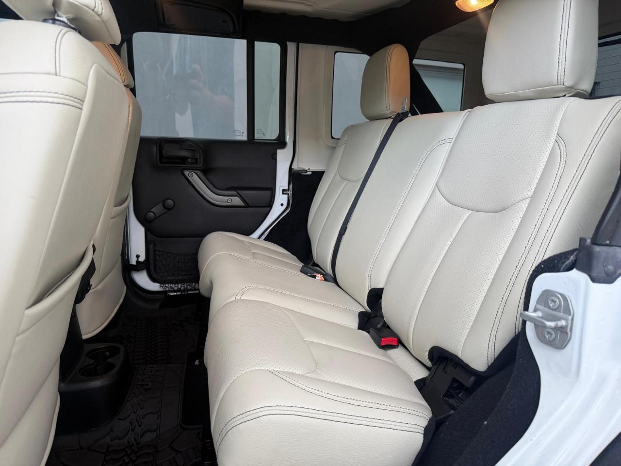 Jeep Wrangler Unlimited 4WD 4dr Sport 2016