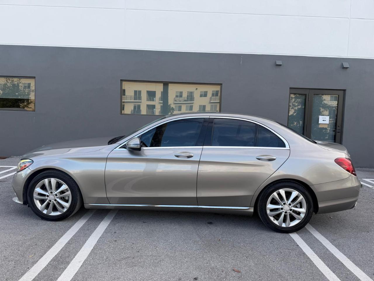 Mercedes-Benz C-Class C 300 Sedan 2019