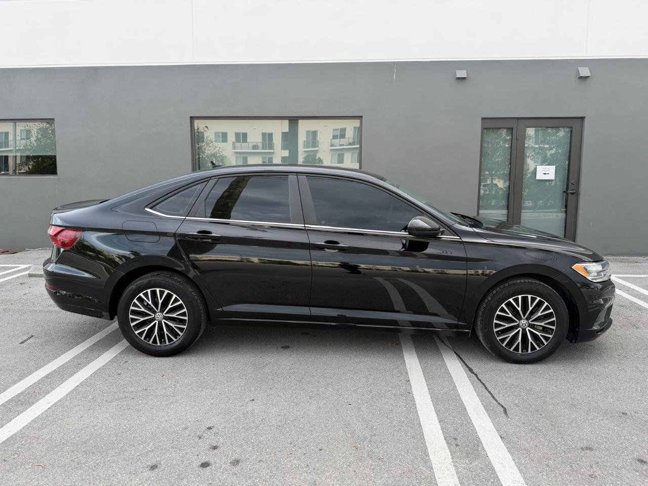 Volkswagen Jetta SE 4D Sedan 2021