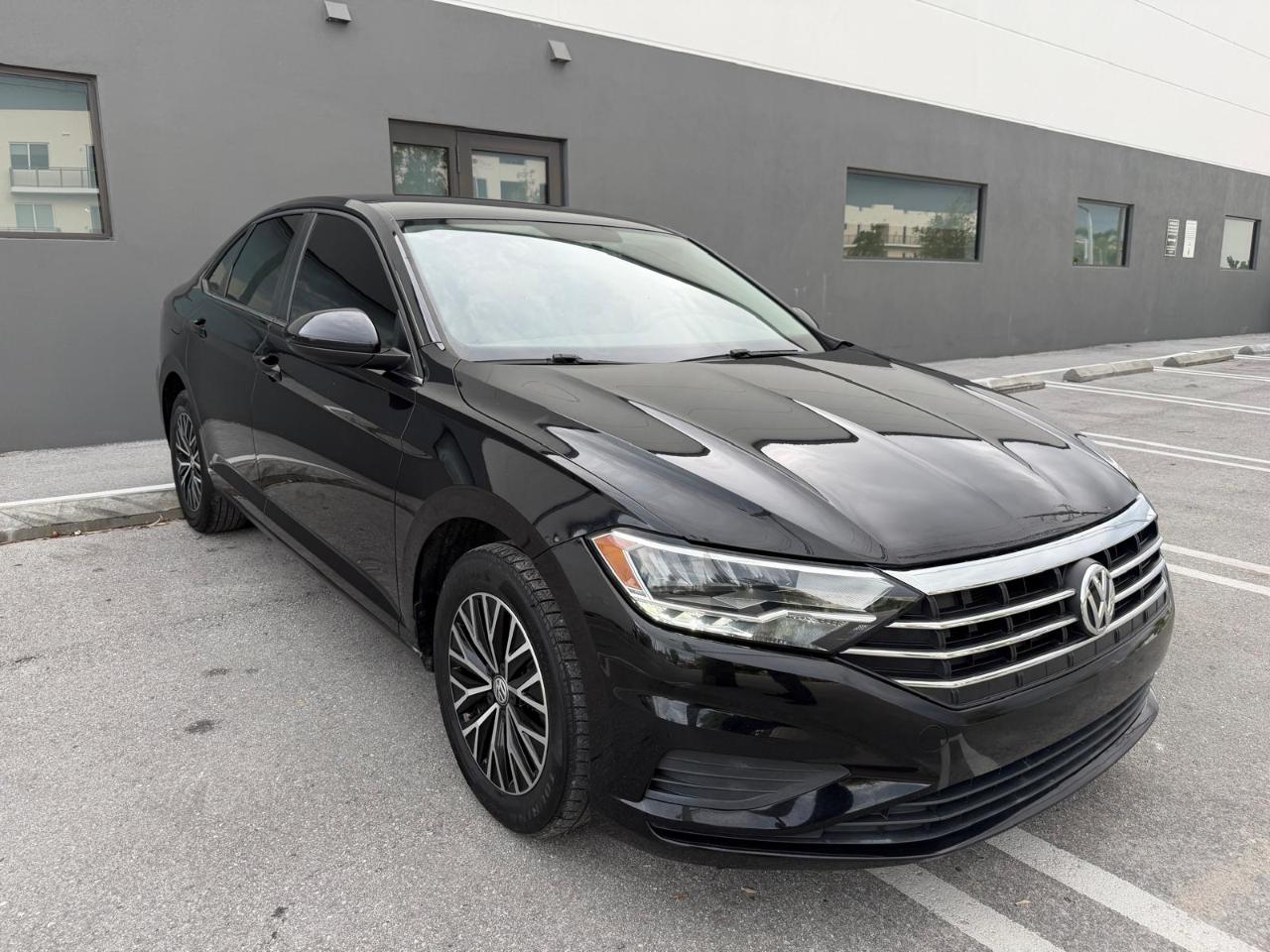 Volkswagen Jetta SE 4D Sedan 2021