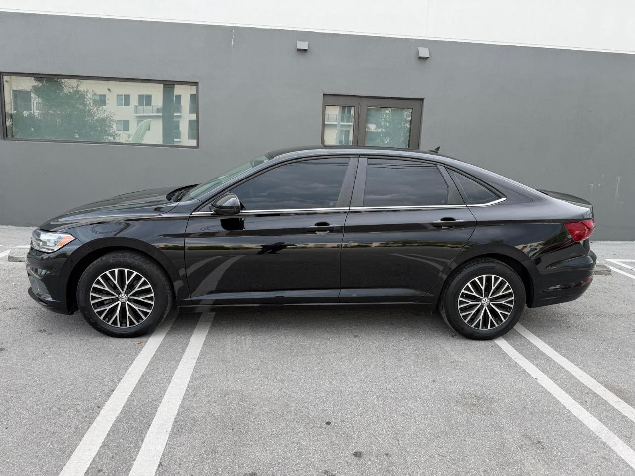 Volkswagen Jetta SE 4D Sedan 2021