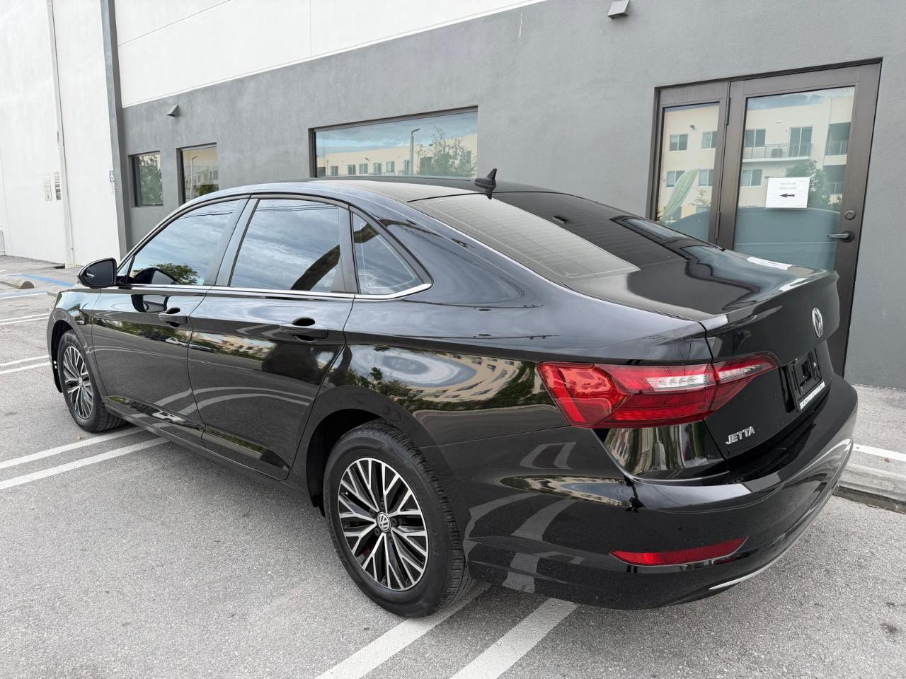 Volkswagen Jetta SE 4D Sedan 2021