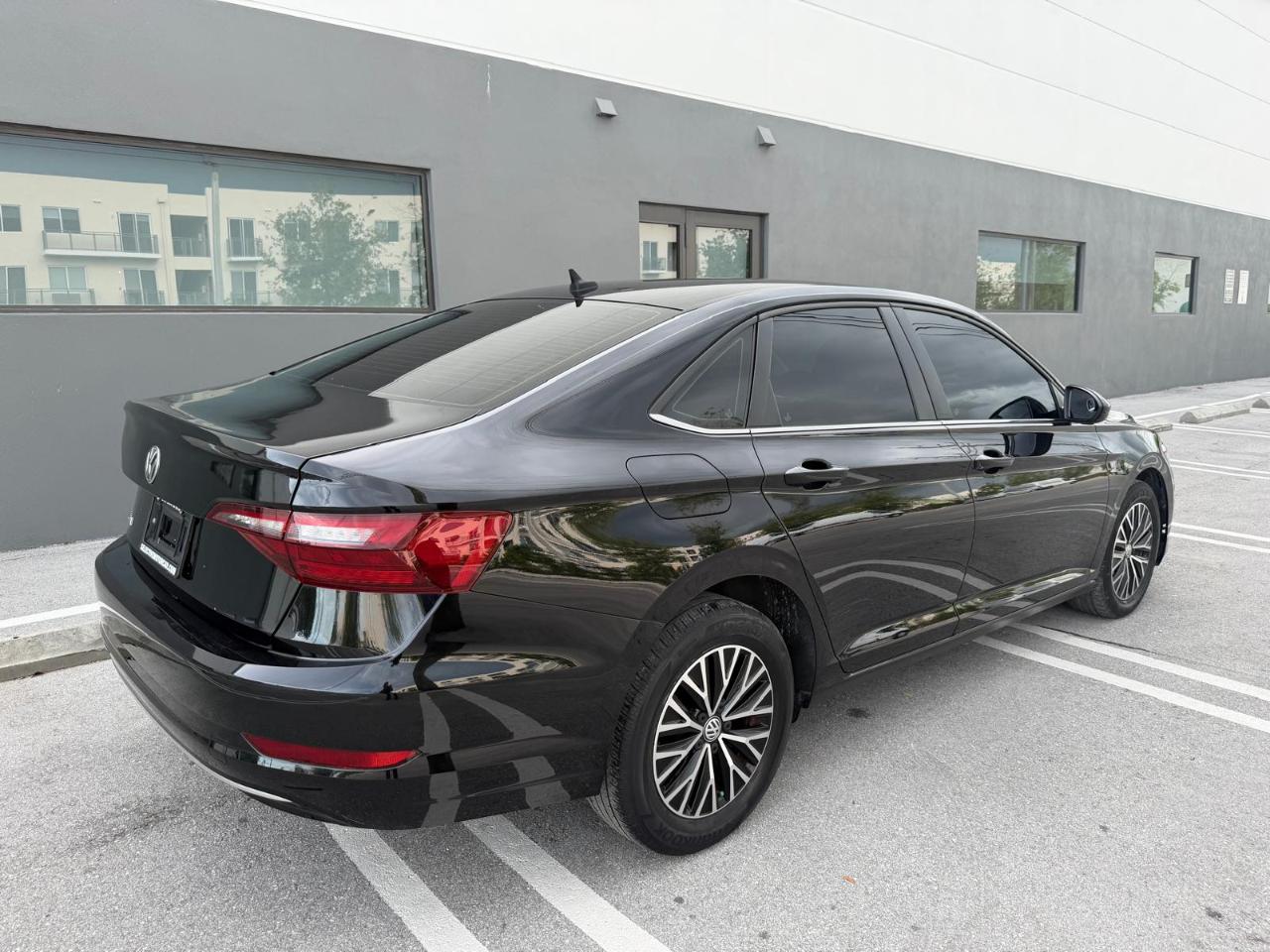 Volkswagen Jetta SE 4D Sedan 2021