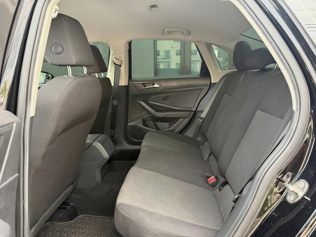 Volkswagen Jetta SE 4D Sedan 2021