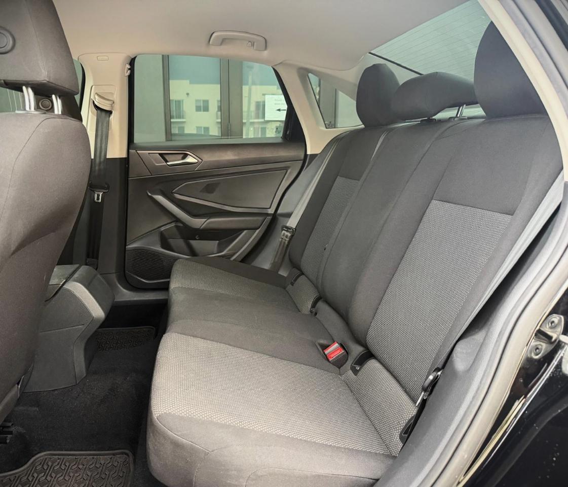 Volkswagen Jetta SE 4D Sedan 2021