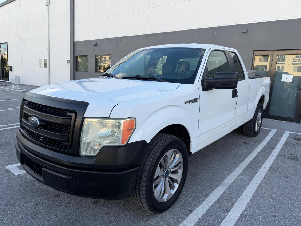 Ford F-150 2WD SuperCab 145" XL 2014