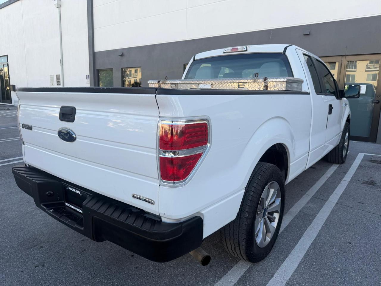 Ford F-150 2WD SuperCab 145" XL 2014