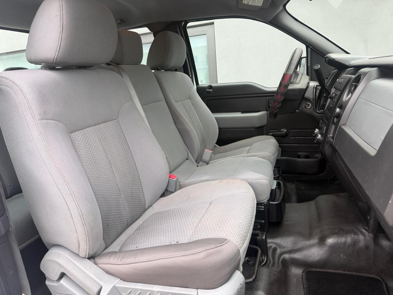 Ford F-150 2WD SuperCab 145" XL 2014