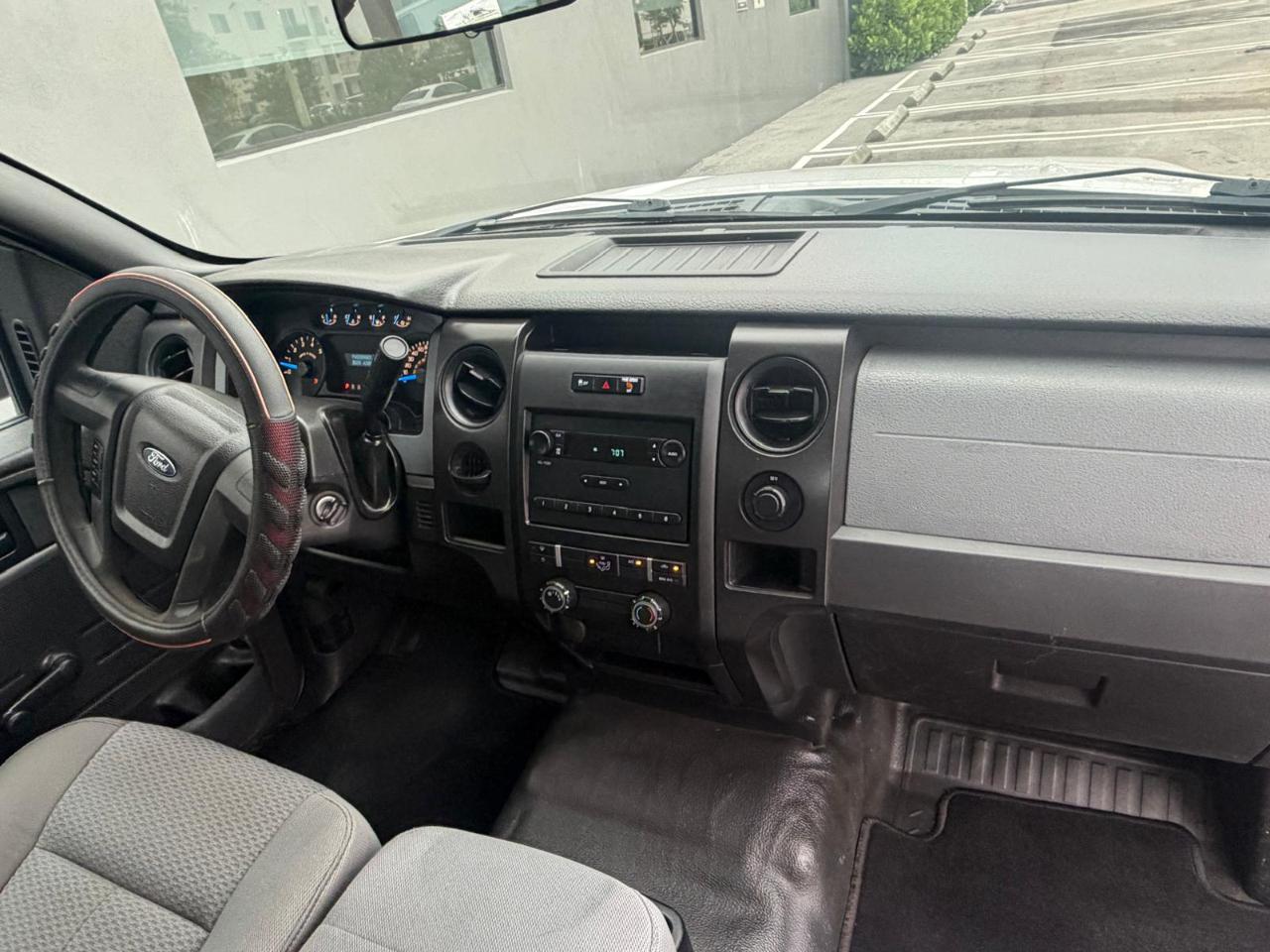 Ford F-150 2WD SuperCab 145" XL 2014