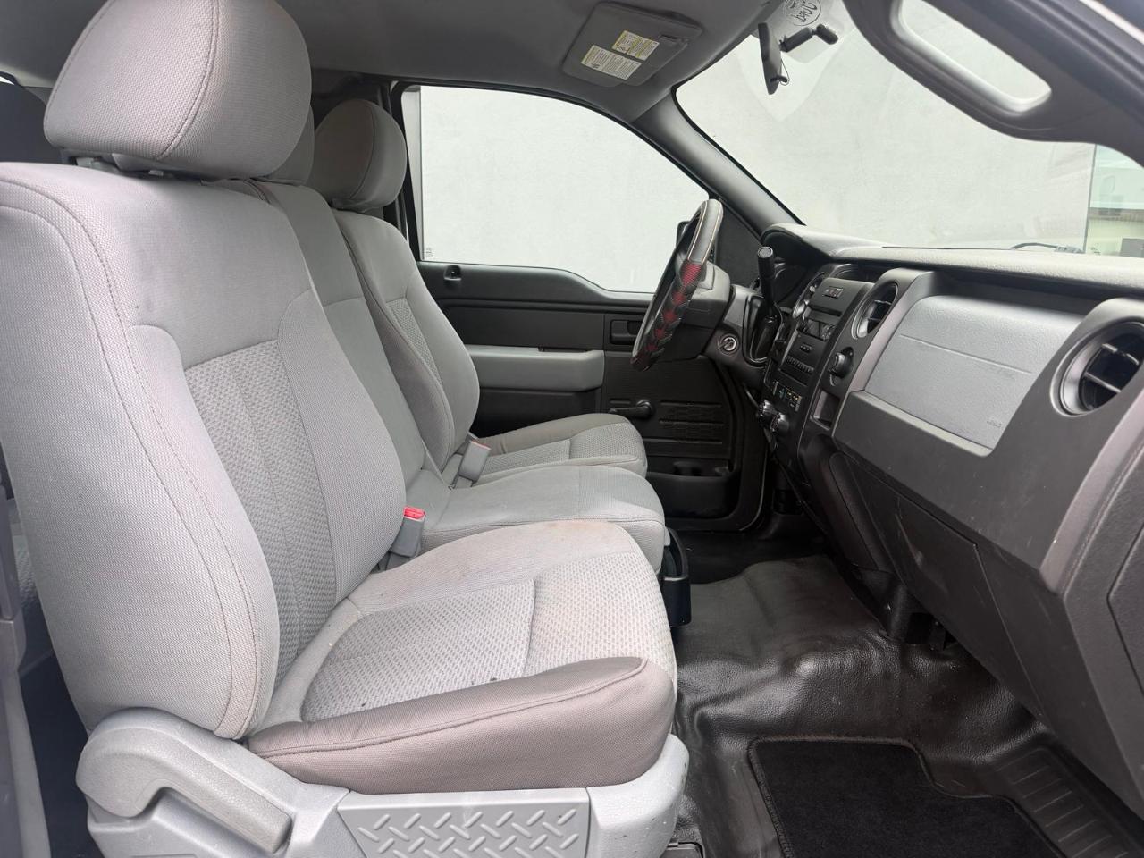 Ford F-150 2WD SuperCab 145" XL 2014