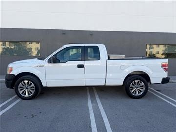 2014 Ford F-150 2WD SuperCab 145" XL