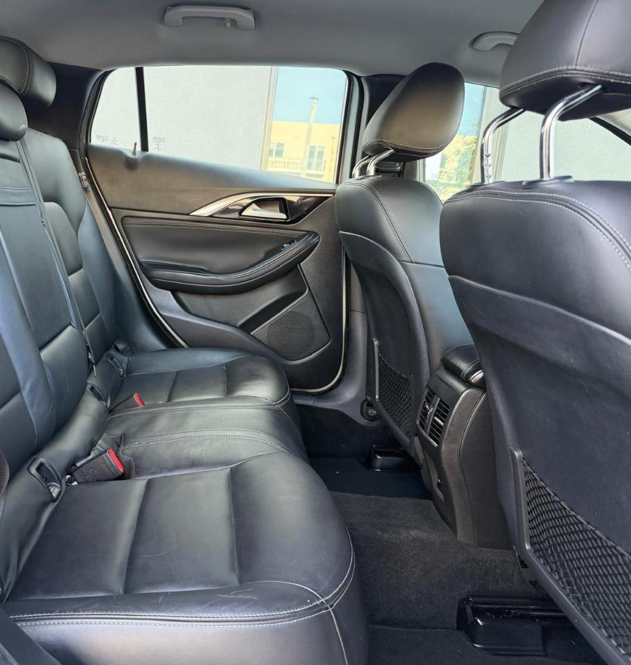 Infiniti QX30 Luxury FWD 2017