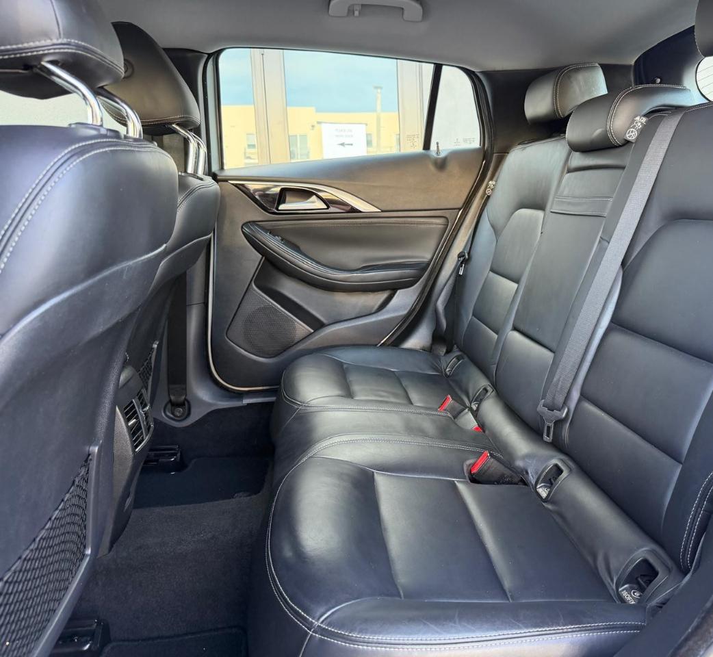 Infiniti QX30 Luxury FWD 2017