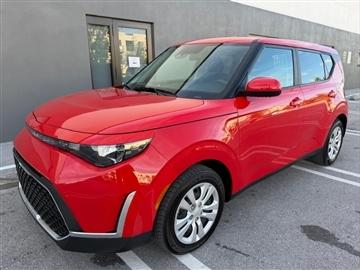 2023 Kia Soul LX IVT