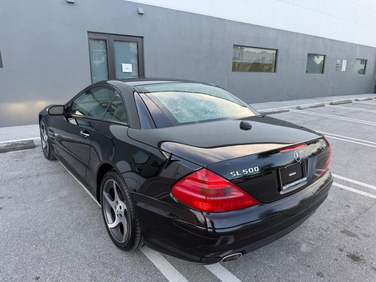 Mercedes-Benz SL-Class 2dr Roadster 5.0L 2005