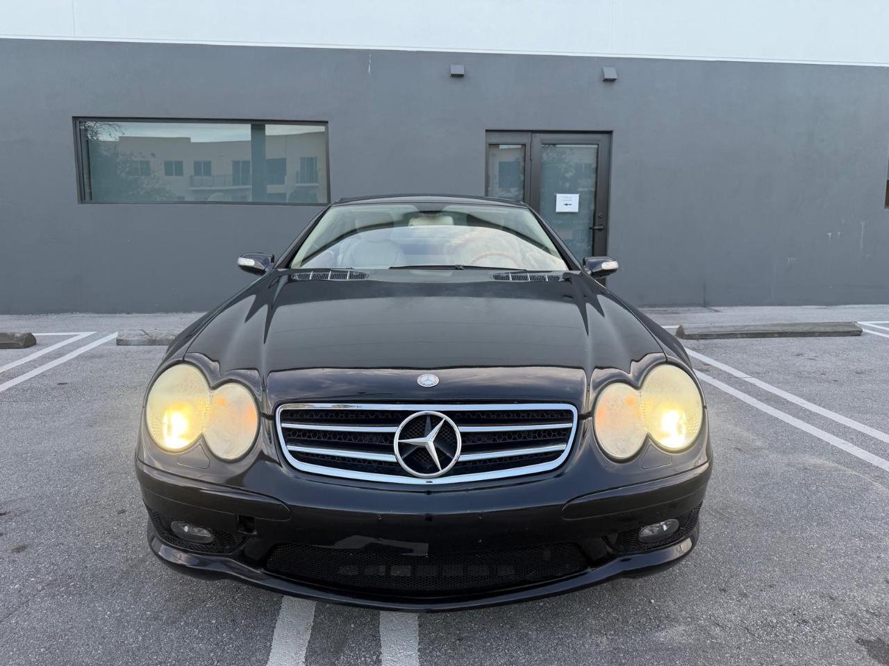 Mercedes-Benz SL-Class 2dr Roadster 5.0L 2005