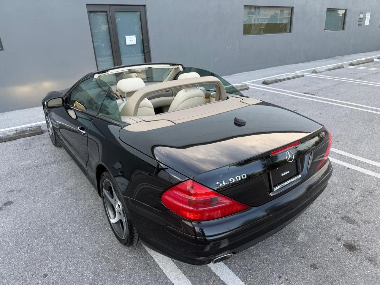 Mercedes-Benz SL-Class 2dr Roadster 5.0L 2005