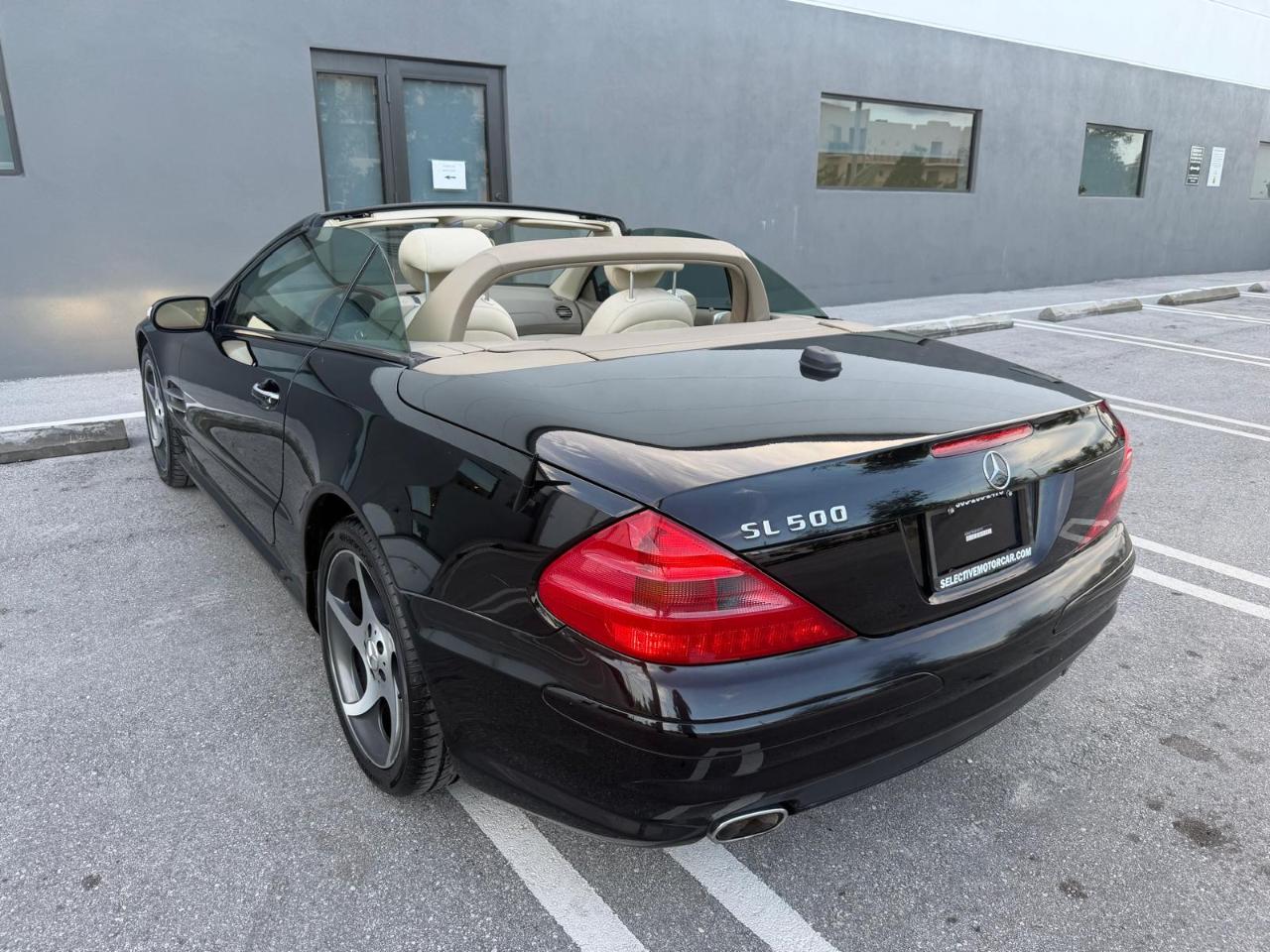 Mercedes-Benz SL-Class 2dr Roadster 5.0L 2005
