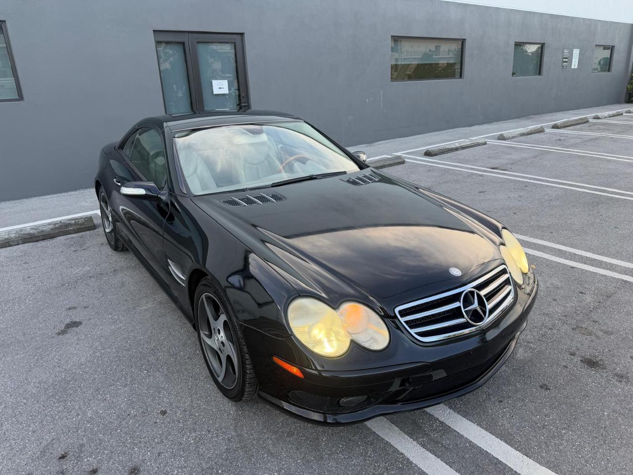 Mercedes-Benz SL-Class 2dr Roadster 5.0L 2005