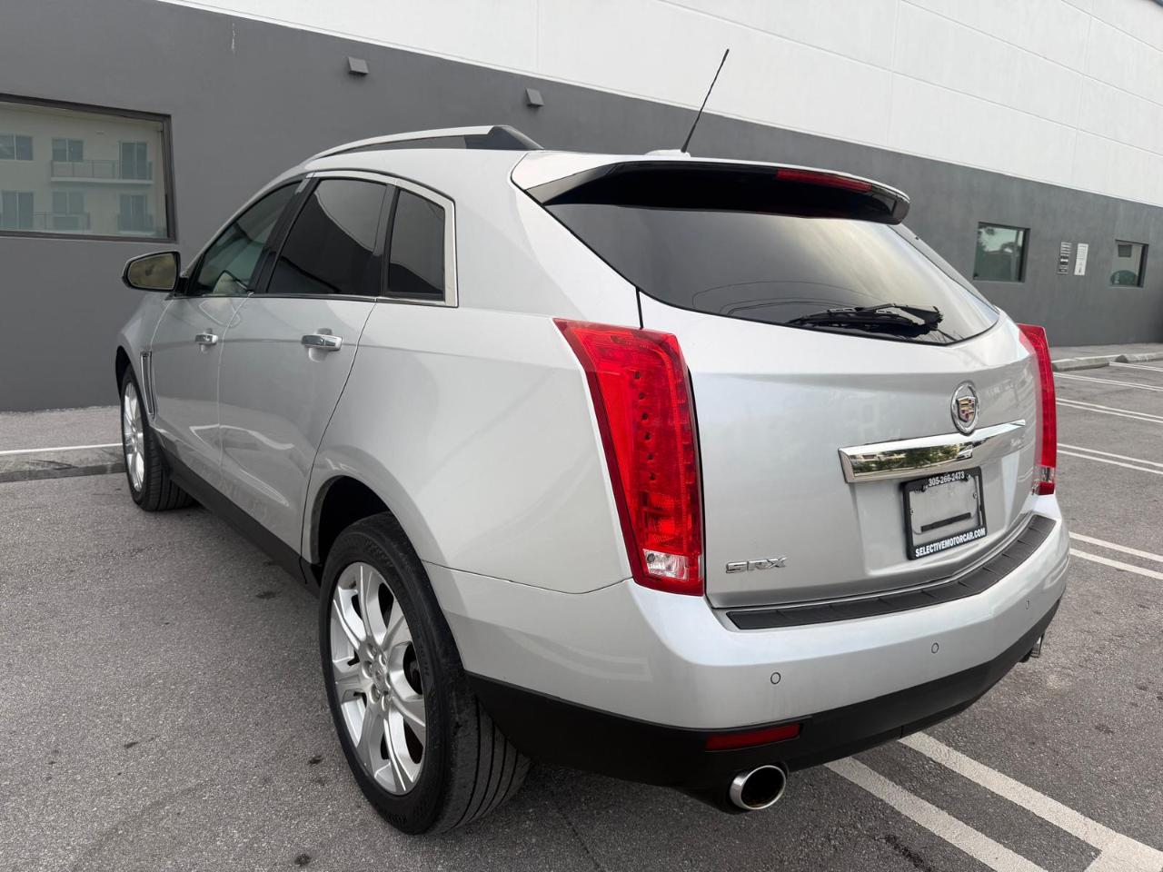 Cadillac SRX FWD 4dr Performance Collection 2015