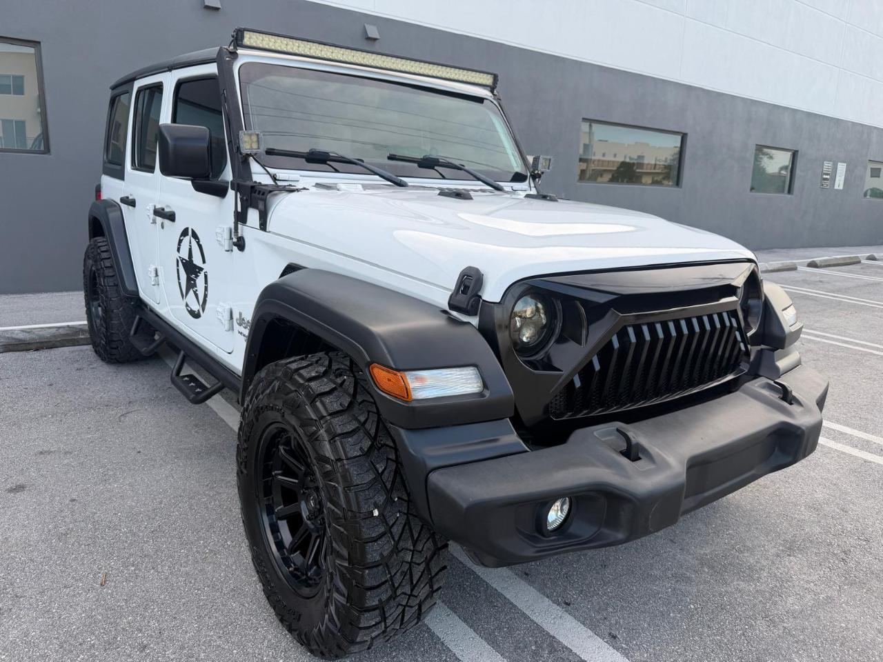 Jeep Wrangler Unlimited Sport 4x4 2021