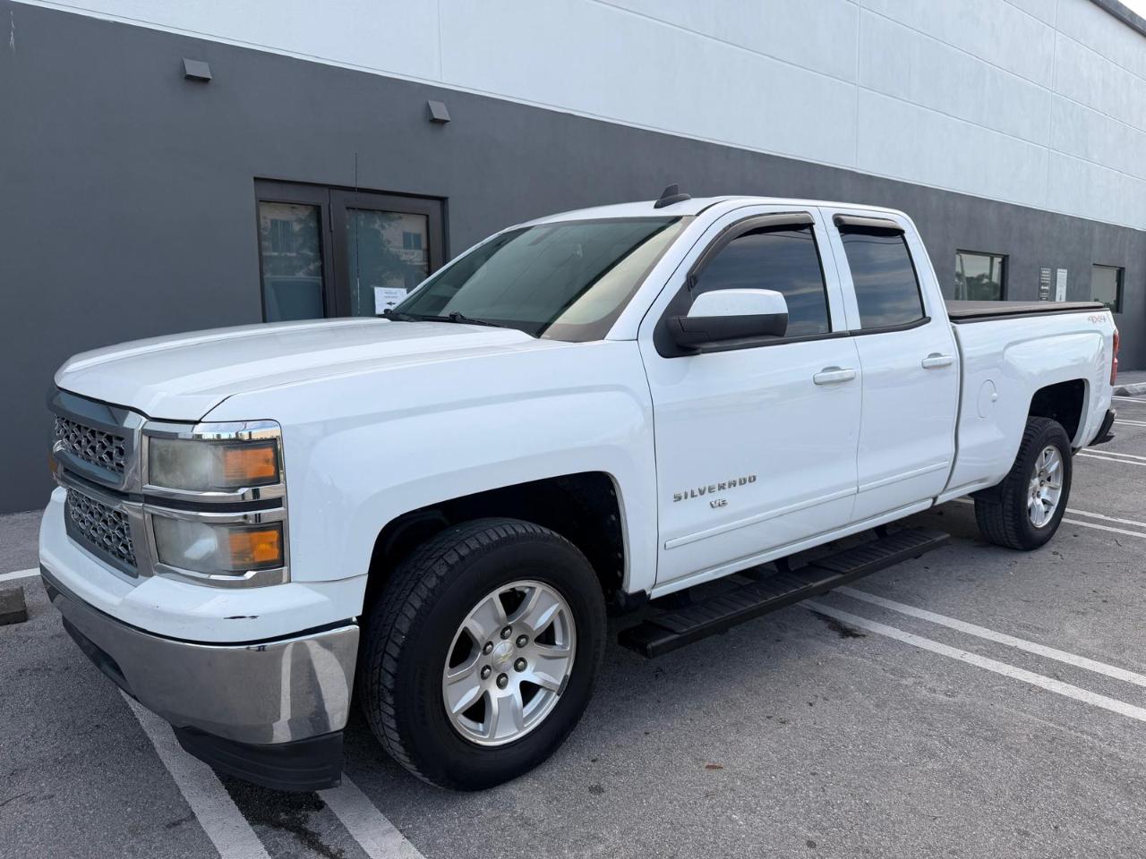 Chevrolet Silverado 1500 2WD Double Cab 143.5" LT w/1LT 2015