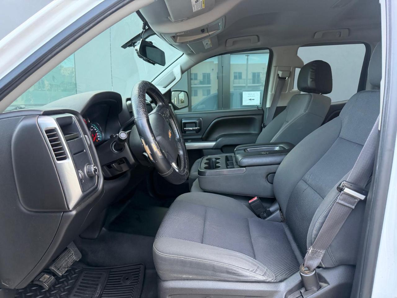 Chevrolet Silverado 1500 2WD Double Cab 143.5" LT w/1LT 2015